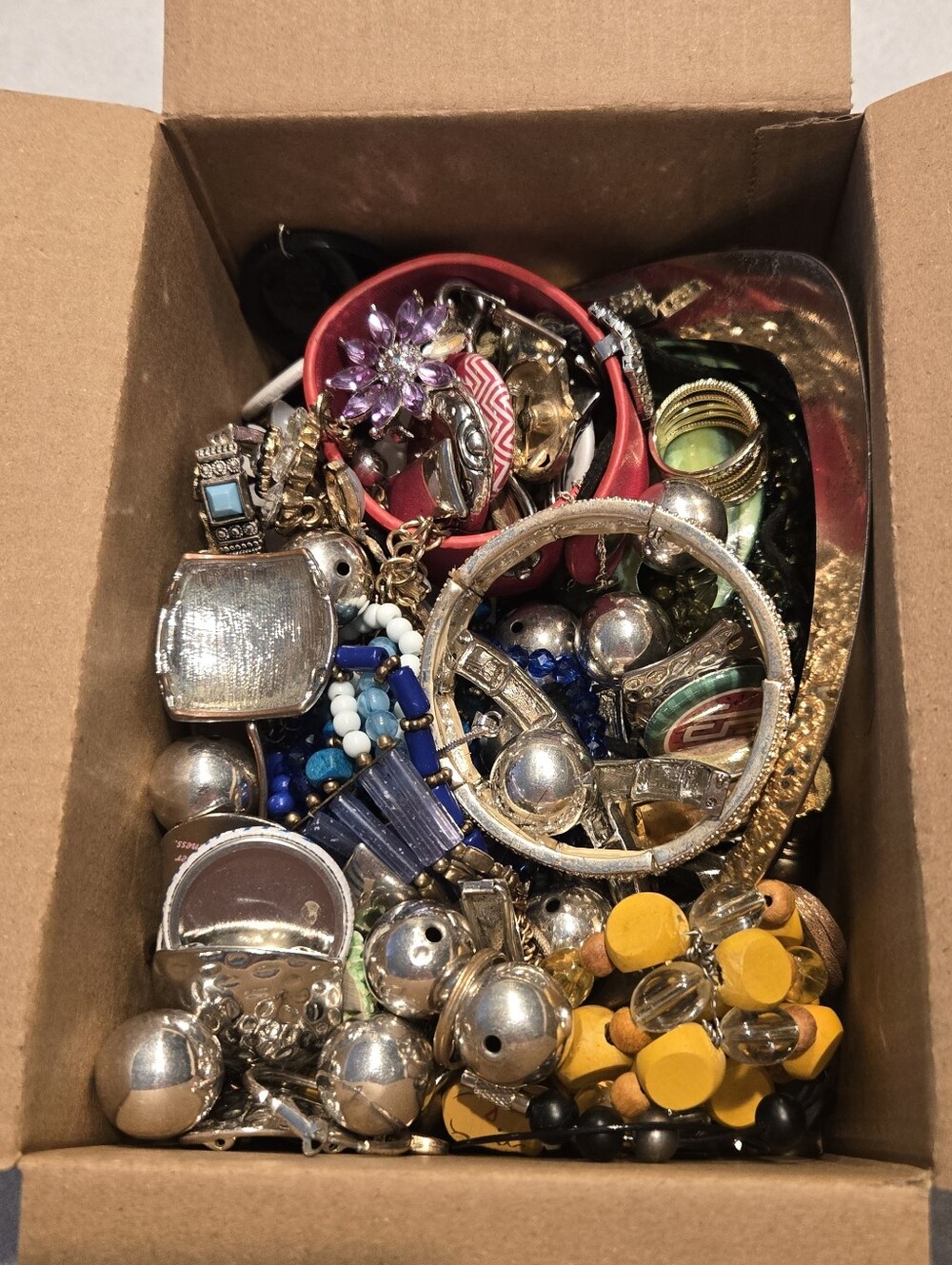 Craft / DIY 4 pound Box